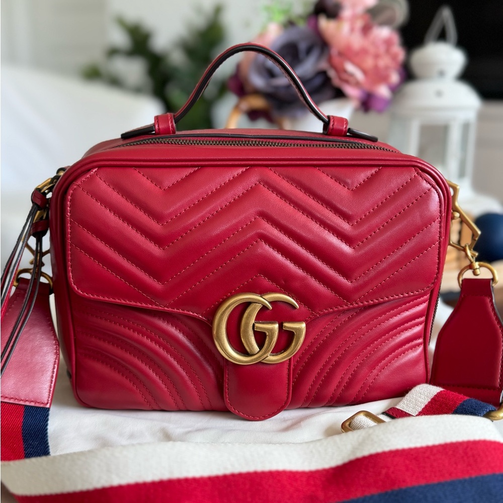 Gucci Red Crossbody Bag with Chevron Quilting - Picture 6 of 16